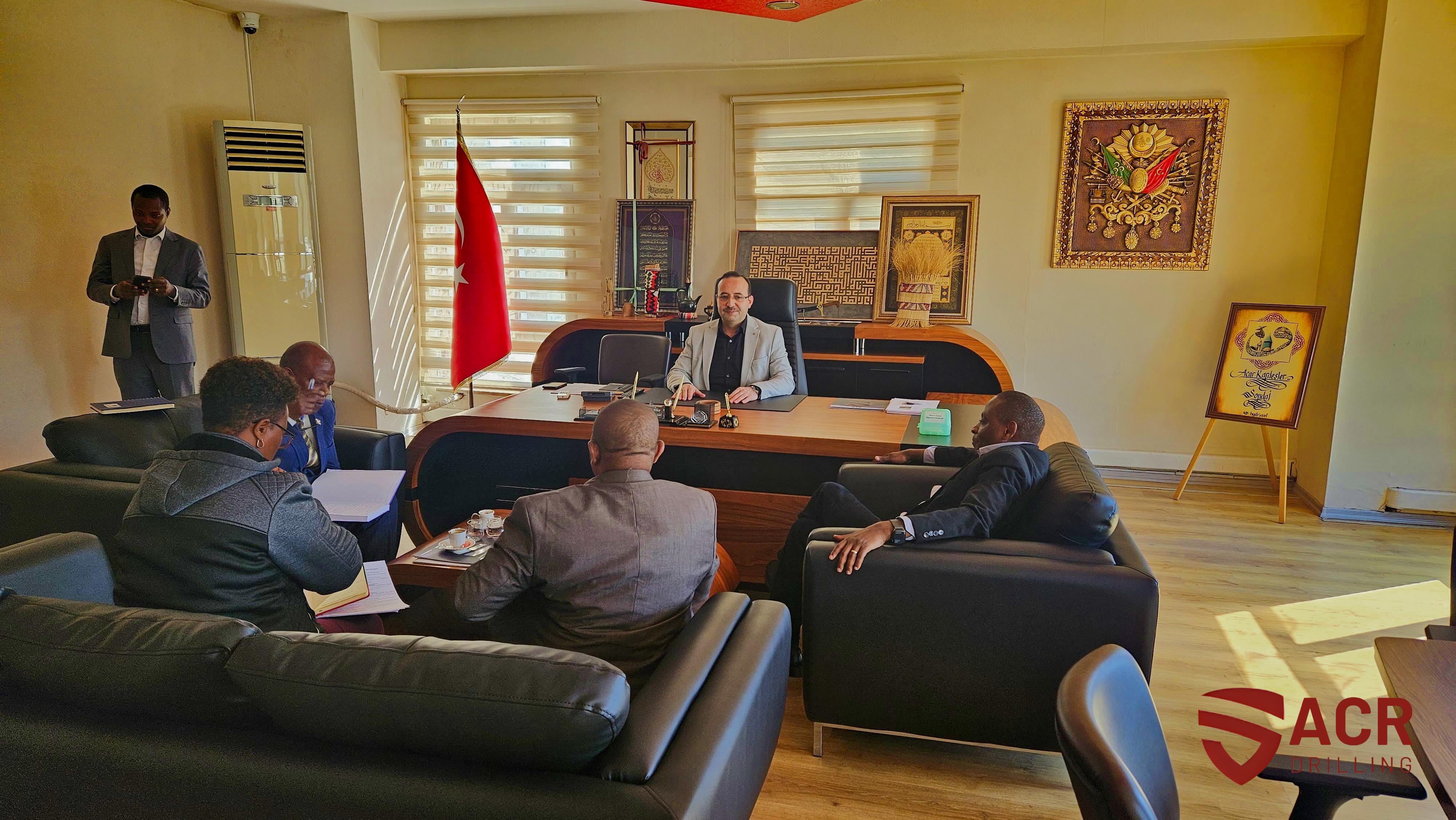 Visite officielle de la délégation du Burundi chez ACR Drilling et livraison des machines